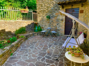  Piccolo Borgo del Giglio  Масса Мартана